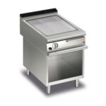 Gas stekhäll BARON Q90SFTTV/G613 med räfflad stekplatta, i AISI430 stål, på öppet stativ, 600x900mm, 14kW