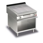 Elektrisk stekhäll BARON Q90SFTV/E815 med räfflat kromat stekplatta, på öppet stativ, 800x900mm, 15kW